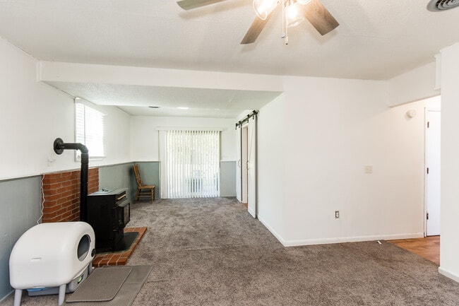 Building Photo - 3409 Cedar Ln