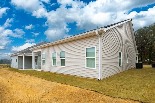 Building Photo - 2241 Headrick Rd