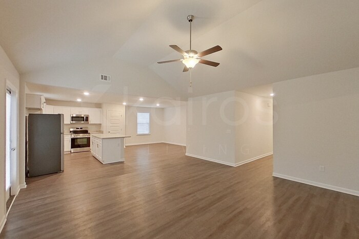 Building Photo - 114 Western Red Cedar Dr