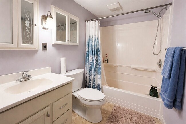 Building Photo - 30 Brookhaven Rd