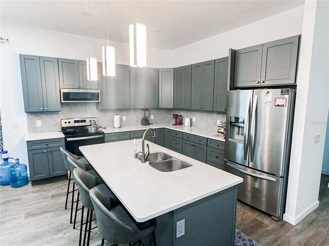 Building Photo - 1432 Nabatoff St