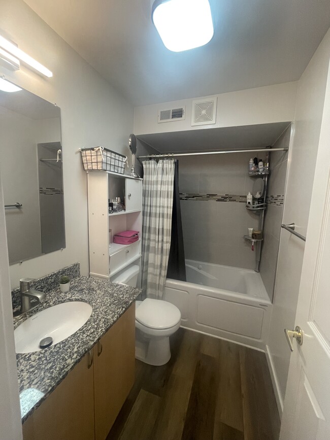 Building Photo - 1160 Osterman Ave
