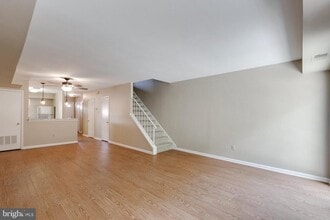 Building Photo - 14 Yorktown Ct