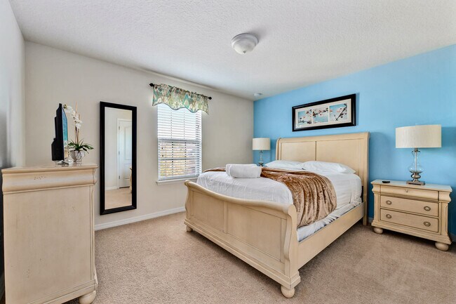 Building Photo - 8845 Rhodes St