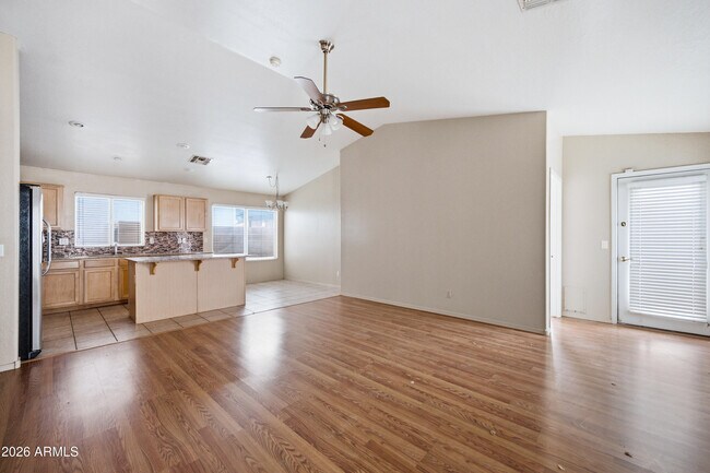 Building Photo - 4512 E Windsong Dr