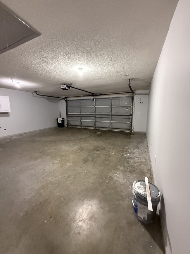 Building Photo - 1008 Old Oatland Island Rd