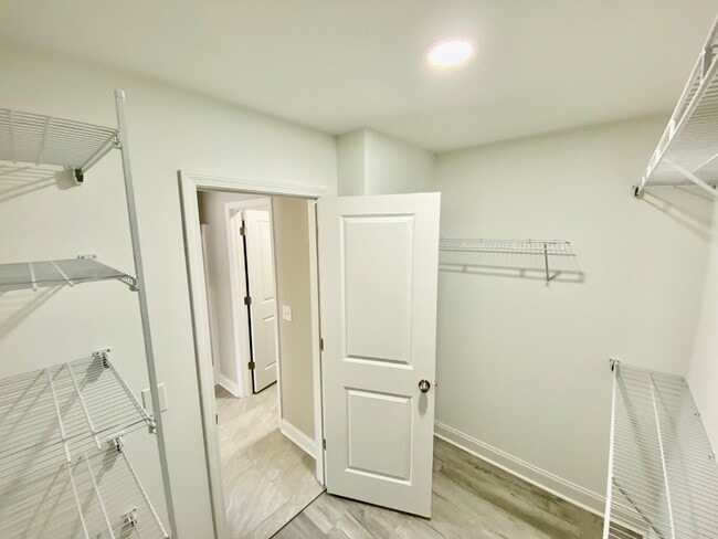 Building Photo - 3686 Saddle Rdg Dr