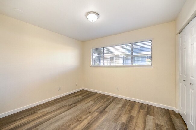 Building Photo - 11650 Garnet Way