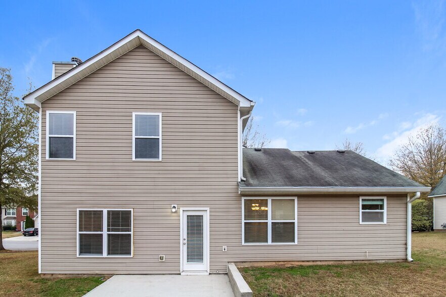 Building Photo - 4352 Arabian Way SW