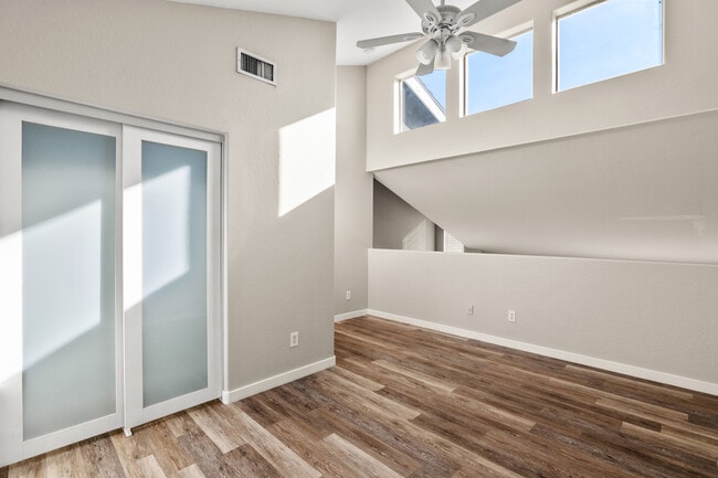 Building Photo - Roosevelt West Townhomes