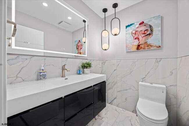 Building Photo - 9616 Pacific Ave