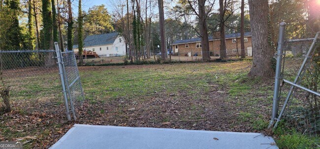 Building Photo - 2349 Valley Way