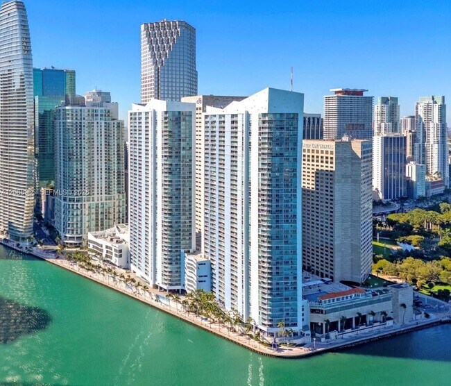 Building Photo - 335 S Biscayne Blvd