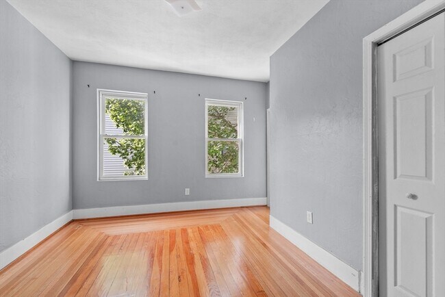 Building Photo - 5 Timothy Ave