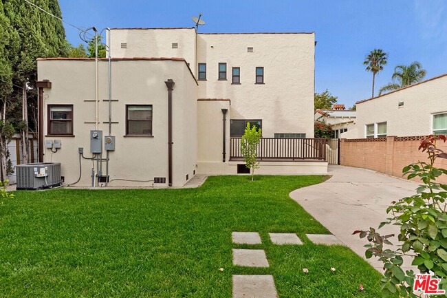 Building Photo - 6348 Colgate Ave