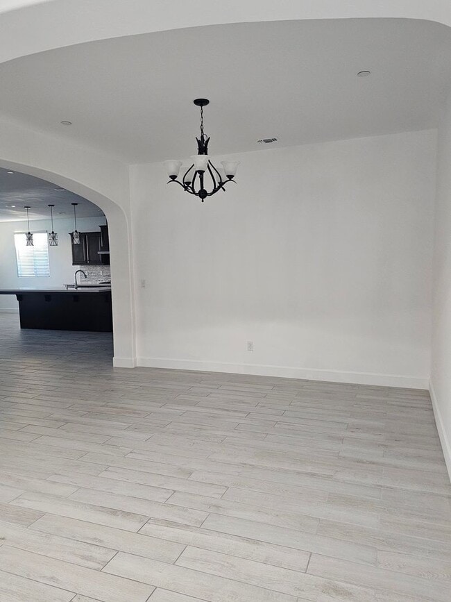 Building Photo - Beautiful Home in Gated Community