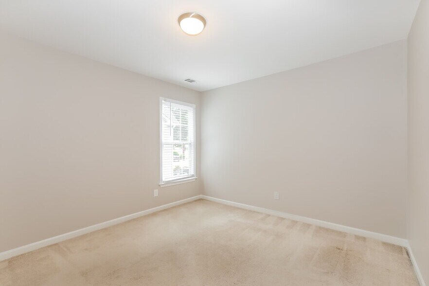 Building Photo - 715 Kimball Parc Ct
