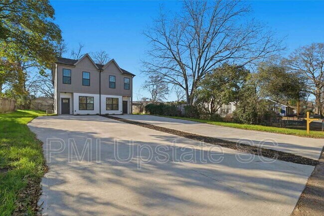 Building Photo - 109 Virginia Ave