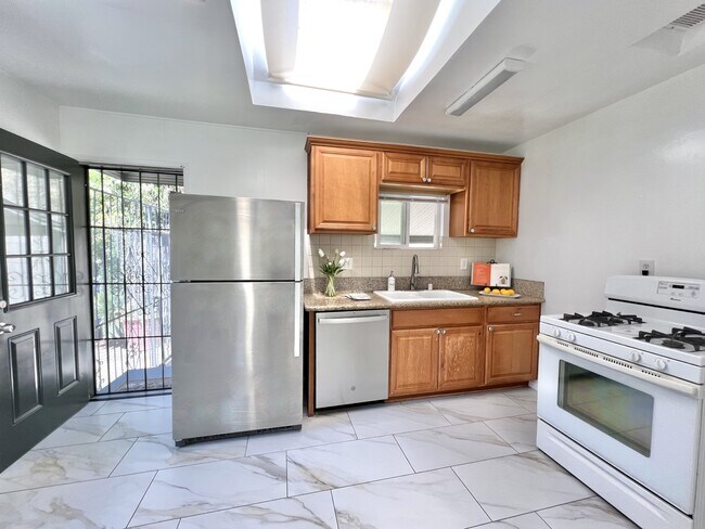 Building Photo - 604 Pennsylvania Ave