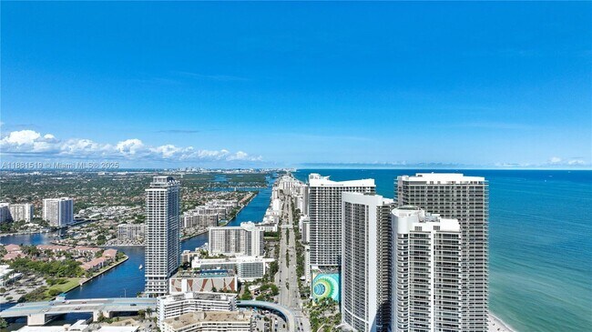 Building Photo - 1920 S Ocean Dr