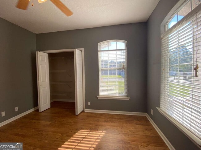 Building Photo - 104 Carrington Way