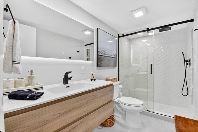 Building Photo - 3456 S Ocean Blvd