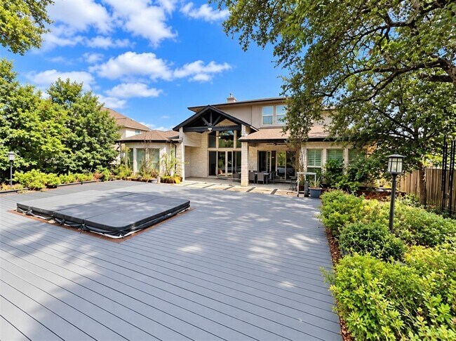 Building Photo - 6504 Trissino Dr
