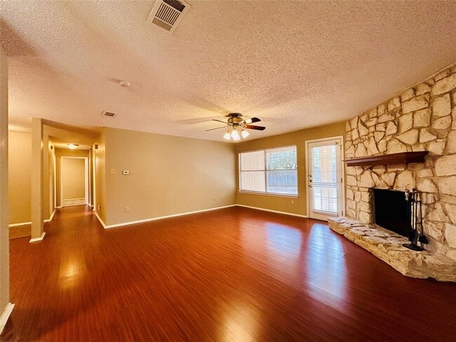 Building Photo - 7612 Islander Dr