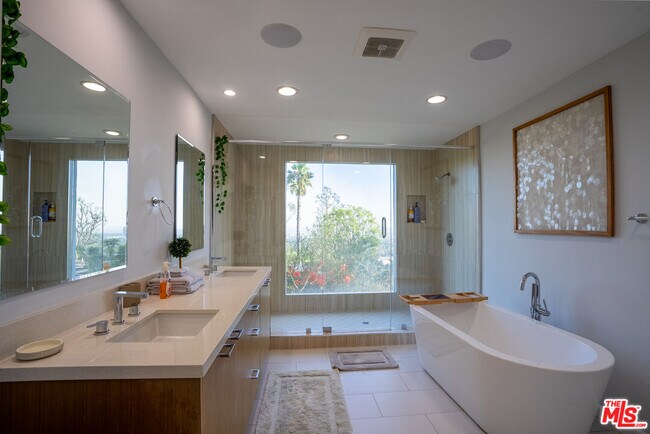 Building Photo - 1438 Davies Dr