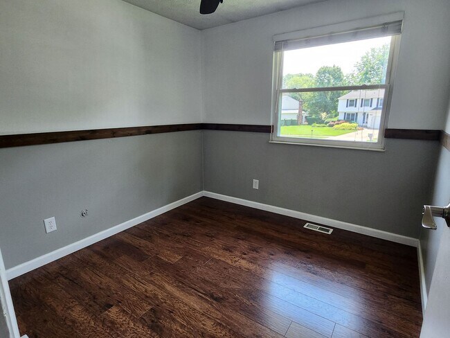 Building Photo - Charming 3-Bedroom Home in a Quiet Cul-de-Sac