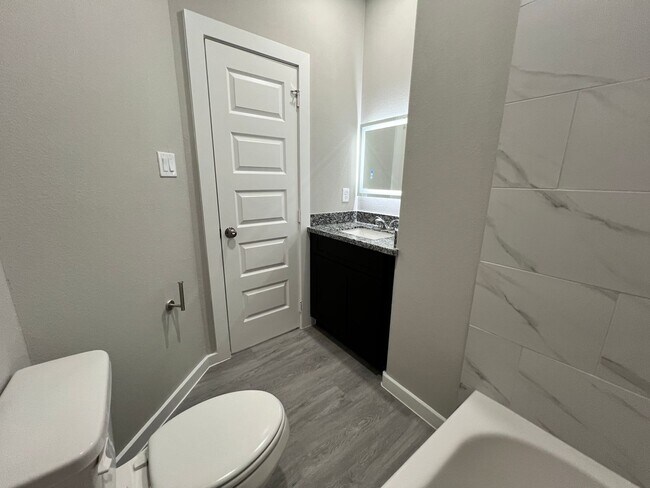 Building Photo - Brand new 3-bedroom, 3-bathroom townhome, ...