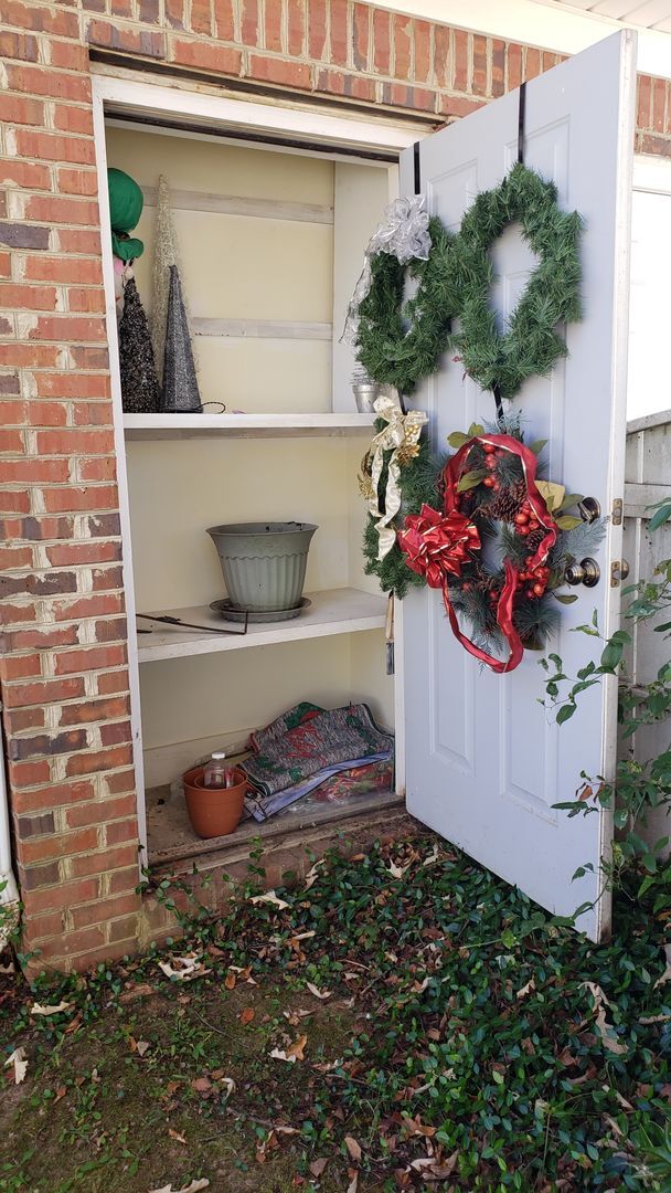Building Photo - 3 Bedroom 2 Bathroom house in Ogletree Area!