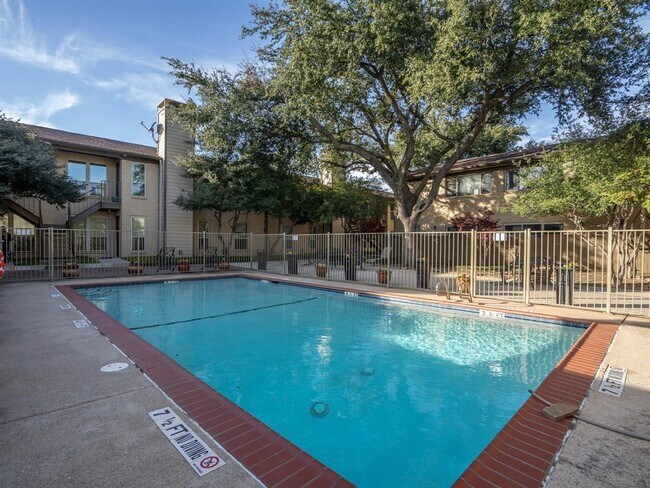 Building Photo - 10650 Steppington Dr