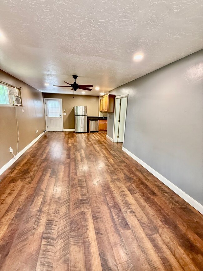 Building Photo - Charming 1 bedroom for Rent in the Heart o...