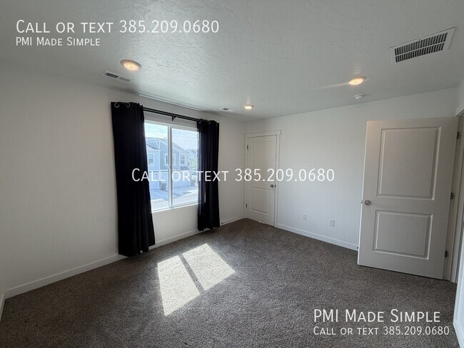 Building Photo - 3901 Buckland Dr