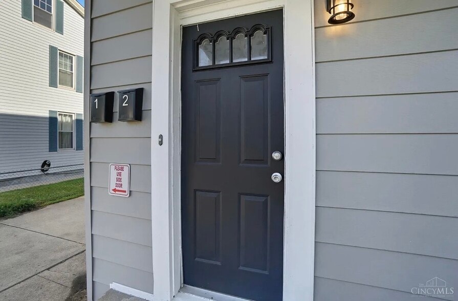 Building Photo - 210 W Vine St