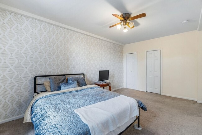 Building Photo - 50 Glenwood Ave