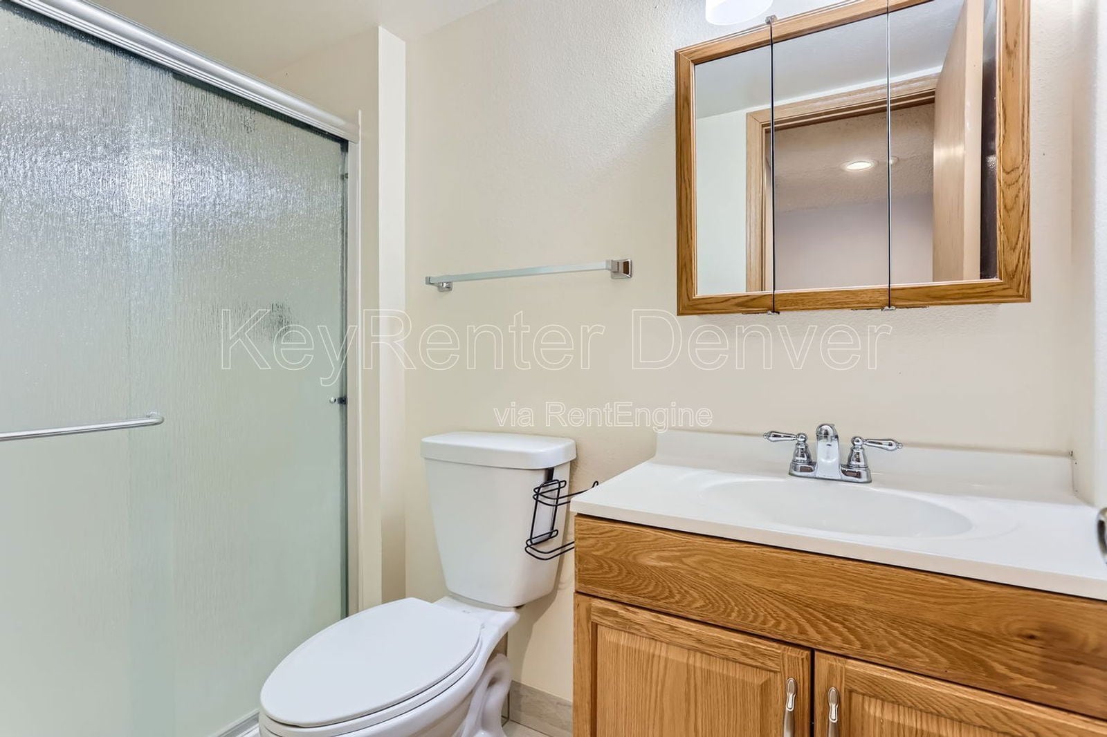 Building Photo - 460 E Arden Cir