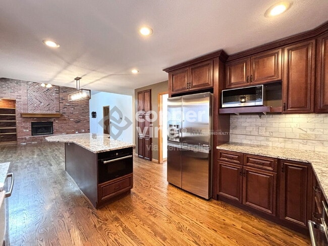 Building Photo - 1197 Clubhouse Dr