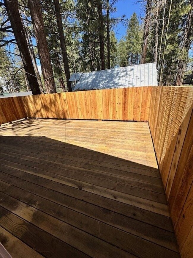 Building Photo - 3Bd 1Ba home available for a longterm lease!  Call and inquire today!