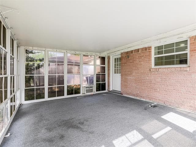 Building Photo - 2976 Cameo Ln