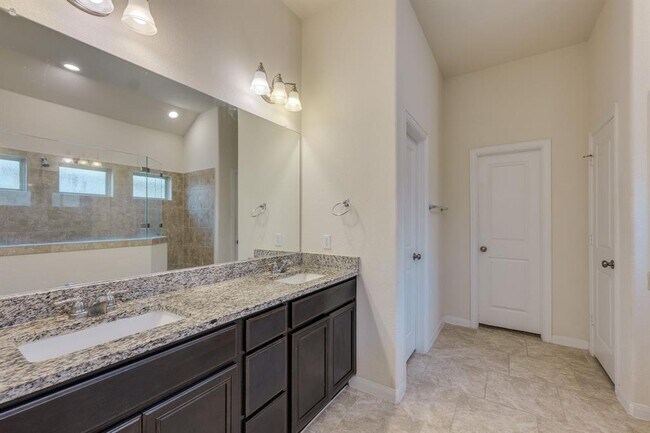 Building Photo - 2920 Rabbit Creek Dr
