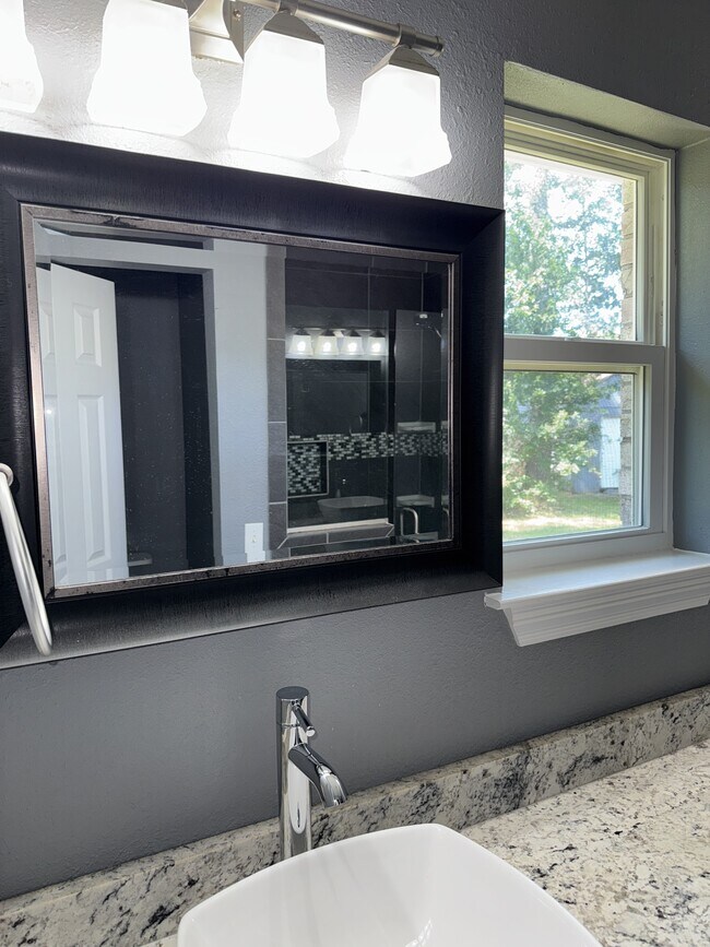 Building Photo - 8240 Tempest Dr