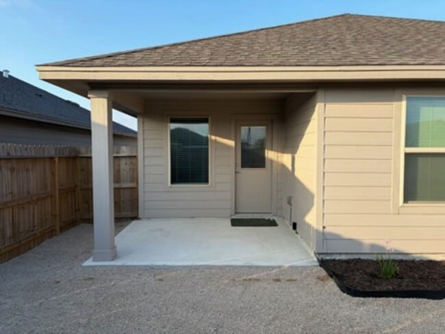 Building Photo - 1626 Comfy Wy