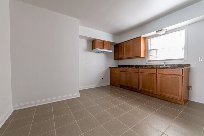 Building Photo - 101 Memorial Dr