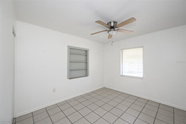 Building Photo - 510 Sharon Cir