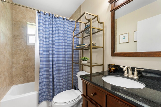 Building Photo - 2757 NE 29th Ave