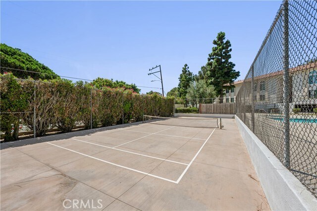 Building Photo - 18225 Kingsdale Ave