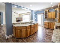 Building Photo - 3 Bedroom 2 Bathrooms for Rent