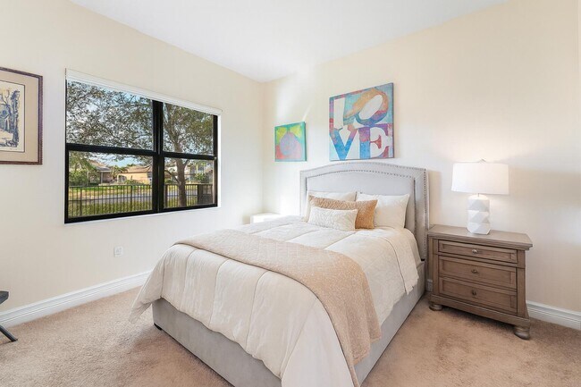 Building Photo - 16631 Chesapeake Bay Ct